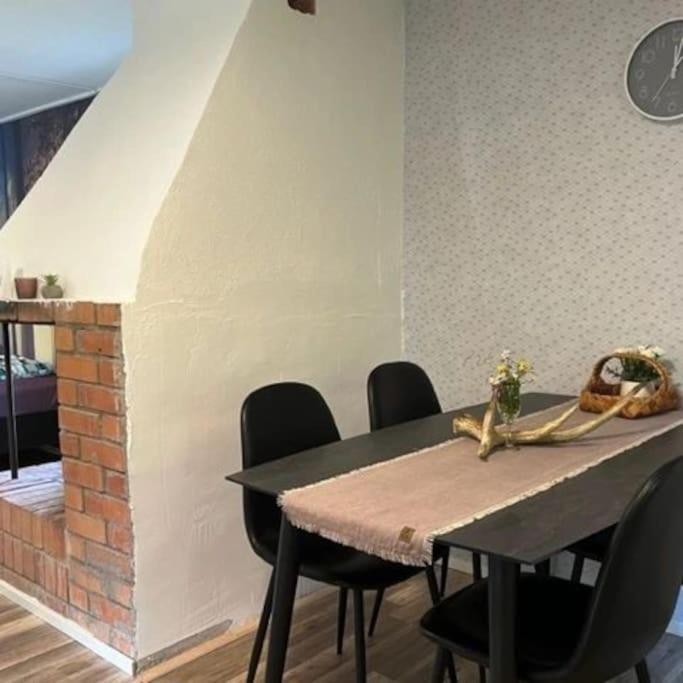 Hamra  Familienfreundliche Farm Stuga מראה חיצוני תמונה